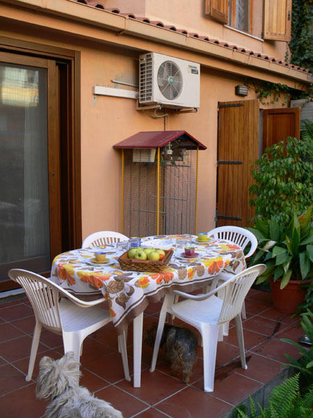 Casanoemi 2 Bed and Breakfast Cagliari Buitenkant foto