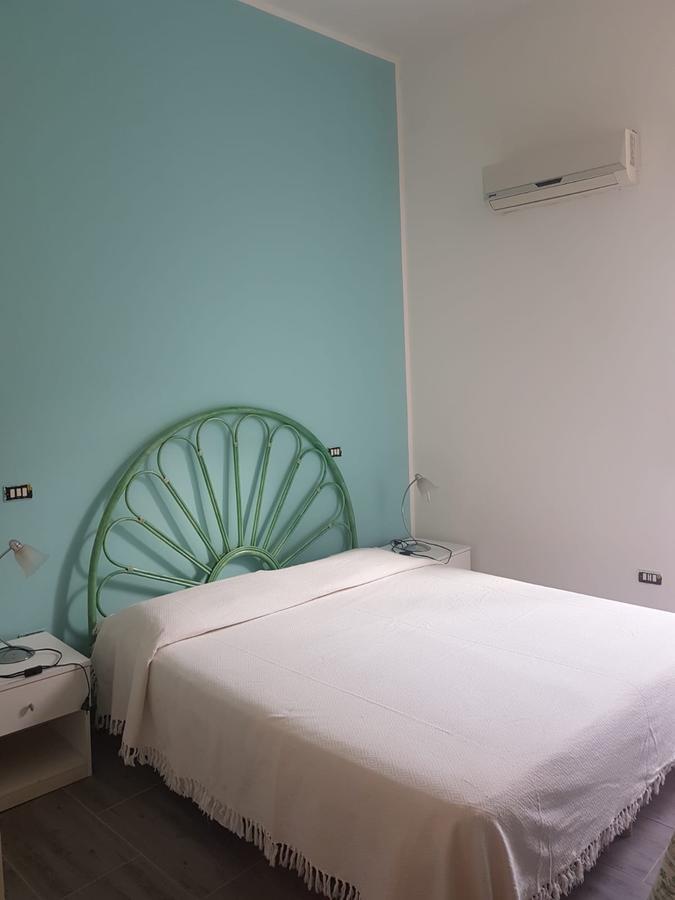 Casanoemi 2 Bed and Breakfast Cagliari Buitenkant foto